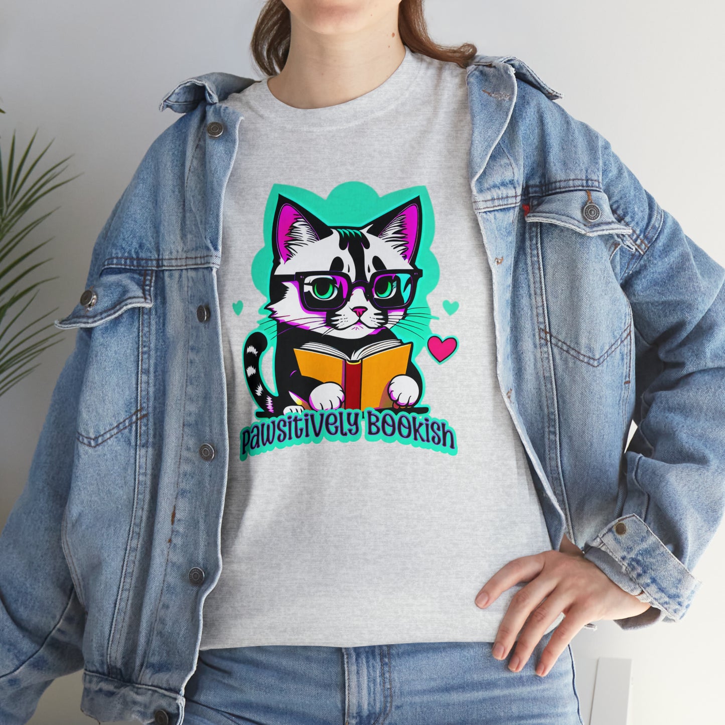 Pawsitively Bookish, Kitten read a book Unisex Heavy Cotton Tee